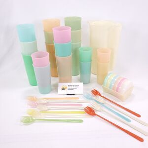 Vintage Tupperware Bundle #129 Pitcher #175 Spoons #567 #115 #116 #117 #107